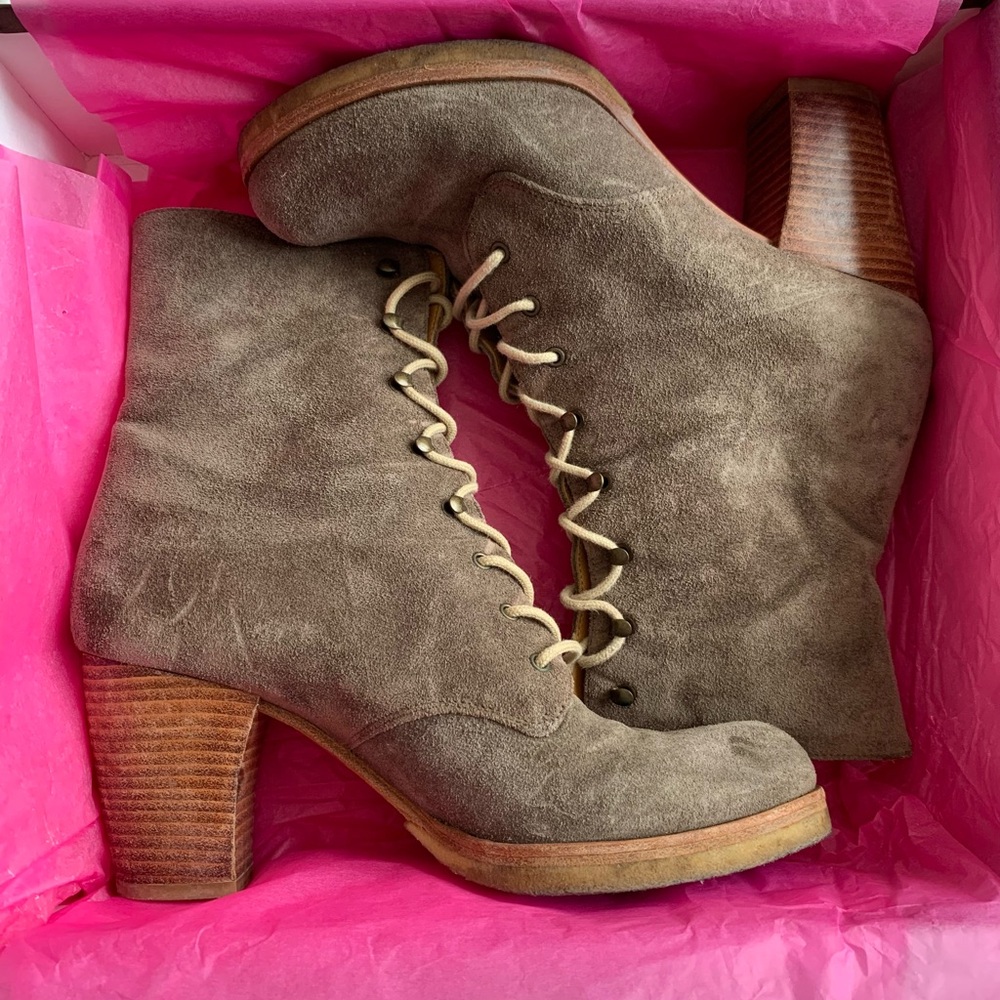 Chie Mihara Pinya Suede Lace Up Ankle Boots size 39